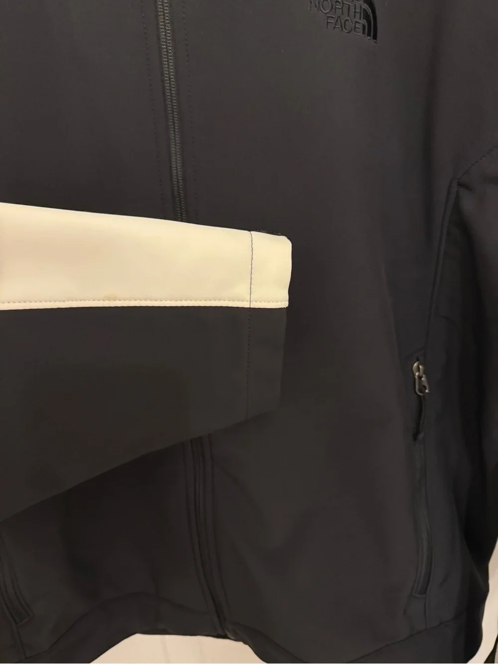 The North Face Apex Bionic Softshell Jacket Mens Sz XL Black/White